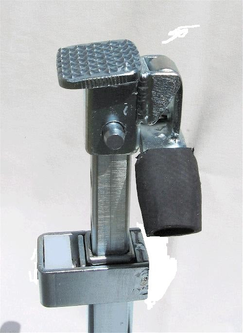 Photo of Jaime Jackson's professional tripod hoof stand with tool caddy, the most sophisticated tripod hoof stand especially designed for the natural hoof care practitioners designed by a former farrier and hoof care expert. It includes height adjustment and flip cradle. 