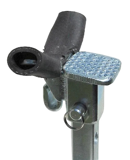 Flip-up hoof cradle on the Evo Professional Tripod Hoof Stand